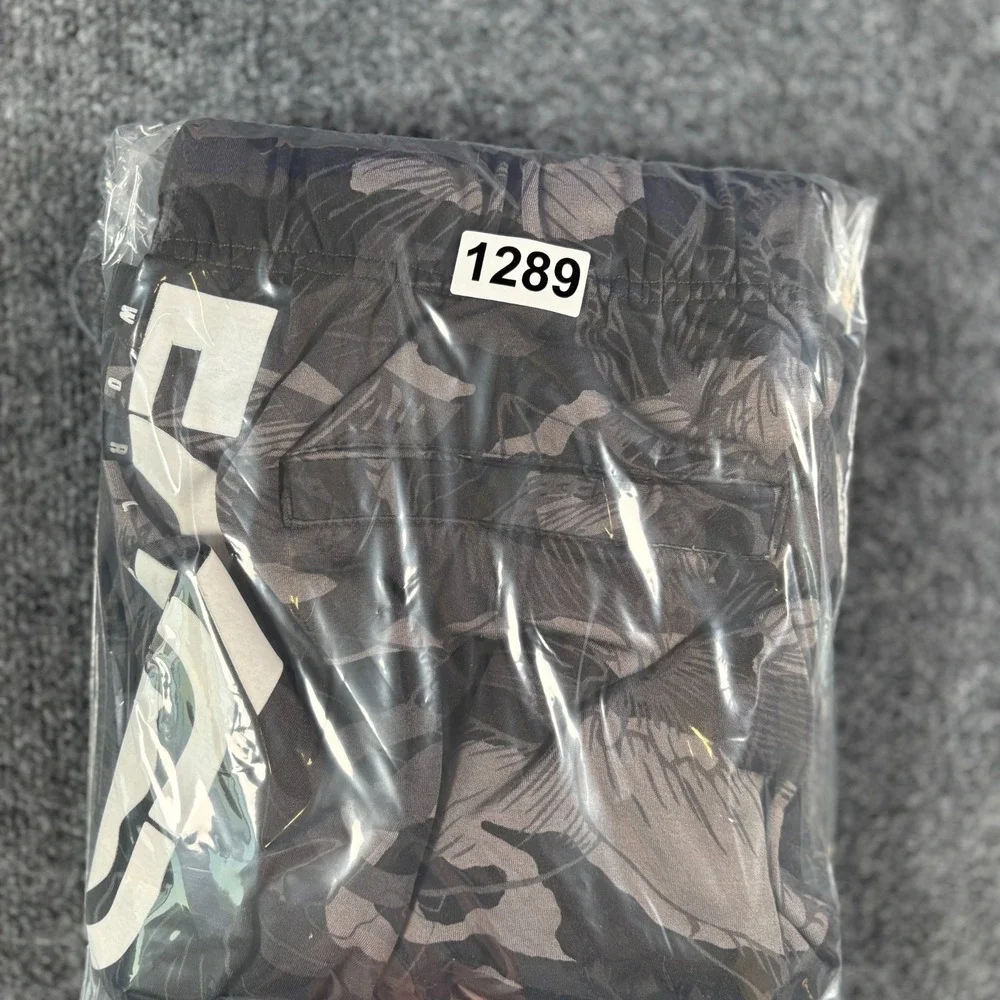 Ecko Unltd Sweats Shorts Mens M Camo Floral Print‎ Urban Fashion Athletic Wear